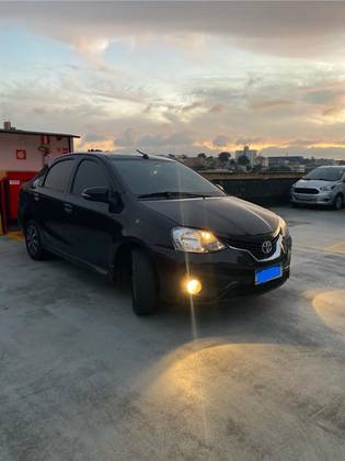 TOYOTA ETIOS 2018