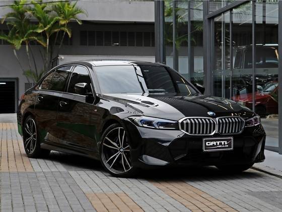 BMW 320i 2023