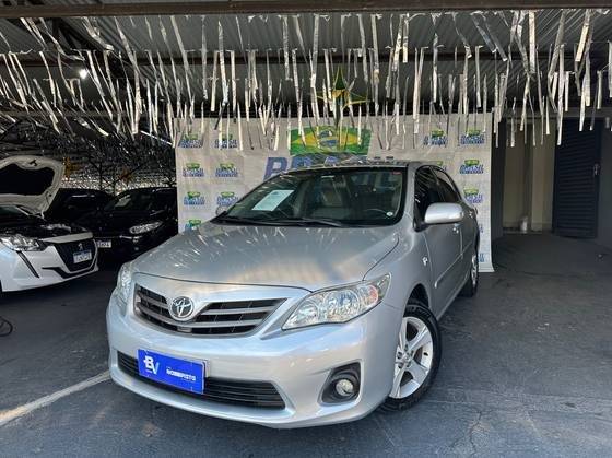 TOYOTA COROLLA 2012