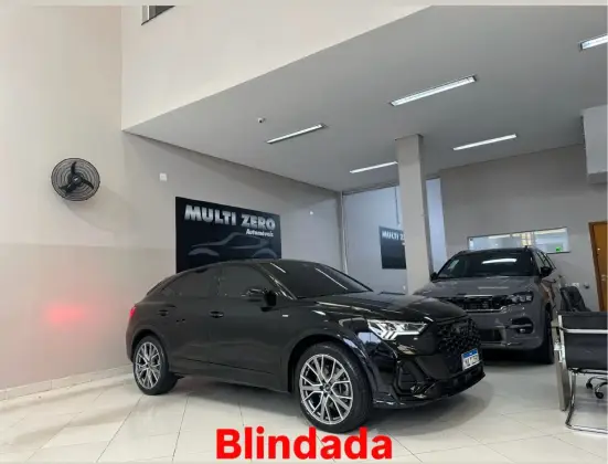 AUDI Q3 2024