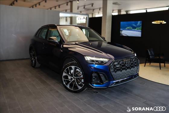AUDI Q5 2025