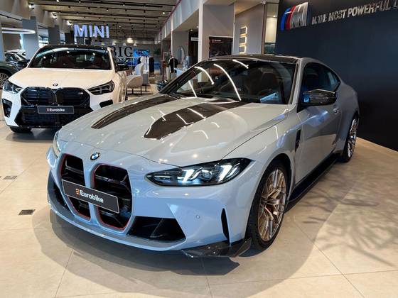 BMW M4 2025
