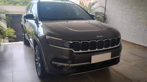 JEEP COMMANDER 2022