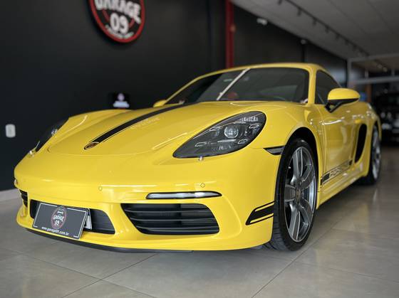 PORSCHE 718 2024