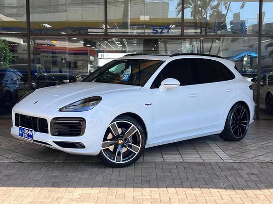 PORSCHE CAYENNE 2023