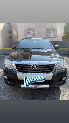 TOYOTA HILUX 2013