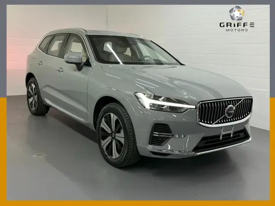 VOLVO XC60 2024