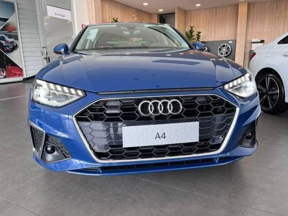 AUDI A4 2025