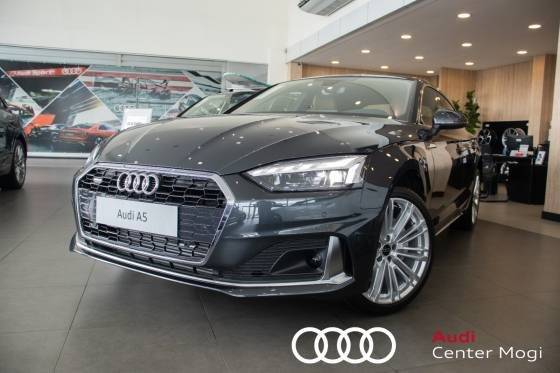 AUDI A5 2025