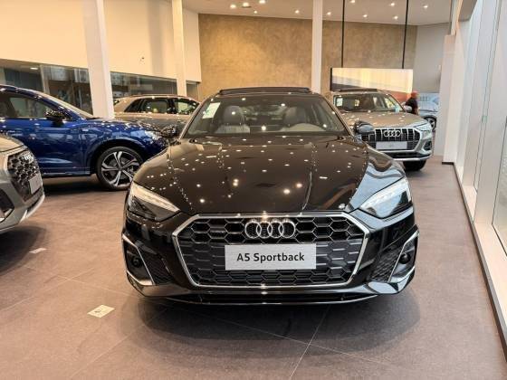 AUDI A5 2025