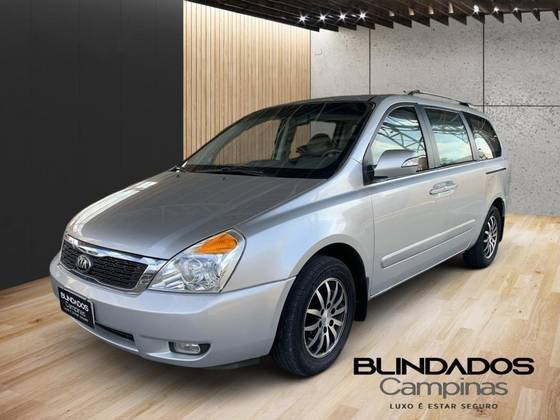 KIA CARNIVAL 2013