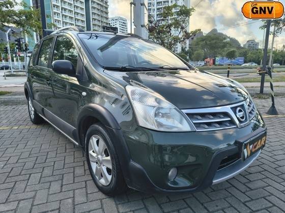 NISSAN LIVINA 2014
