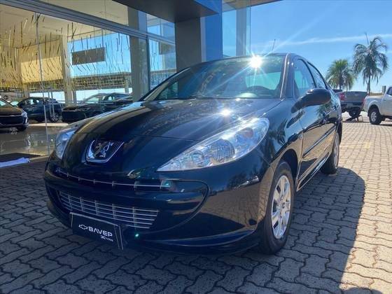 PEUGEOT 207 2013