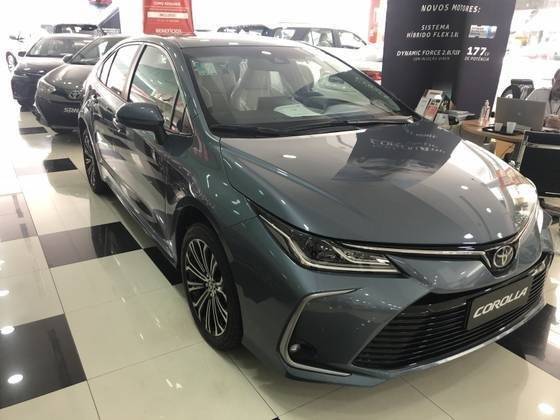 TOYOTA COROLLA 2025