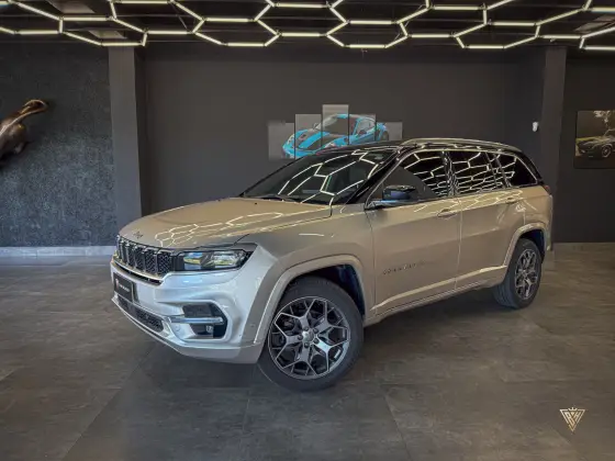 JEEP COMMANDER 2023