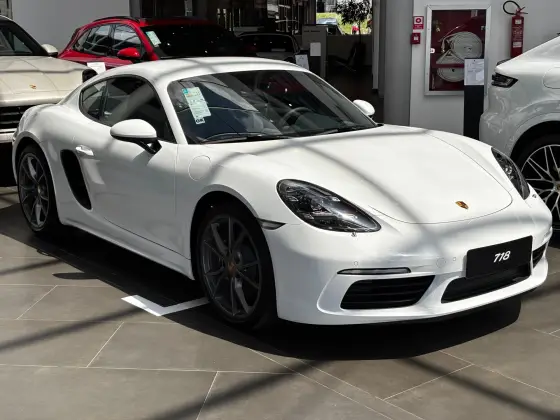 PORSCHE 718 2024