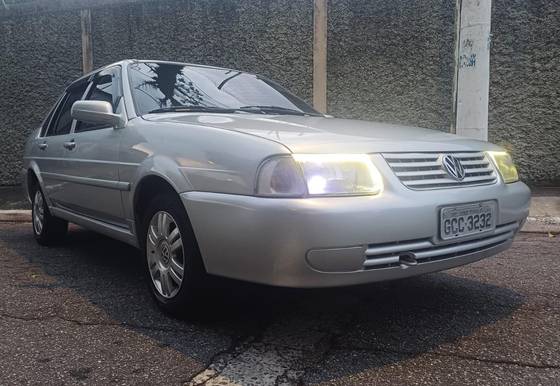 VOLKSWAGEN SANTANA 2003