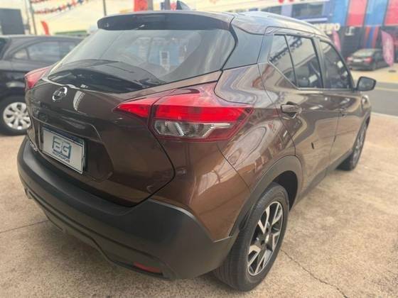 NISSAN KICKS 2019