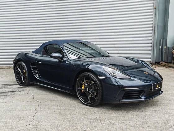 PORSCHE 718 2022
