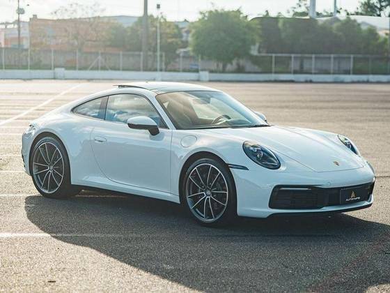 PORSCHE 911 2021