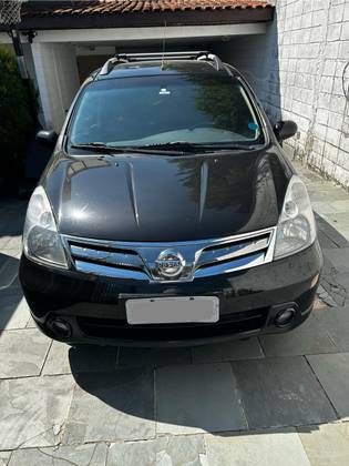 NISSAN LIVINA 2013