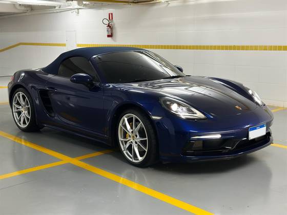 PORSCHE 718 2024