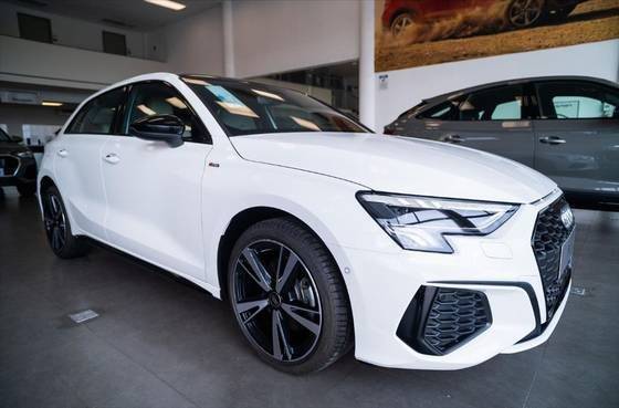 AUDI A3 2024