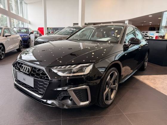 AUDI A4 2025