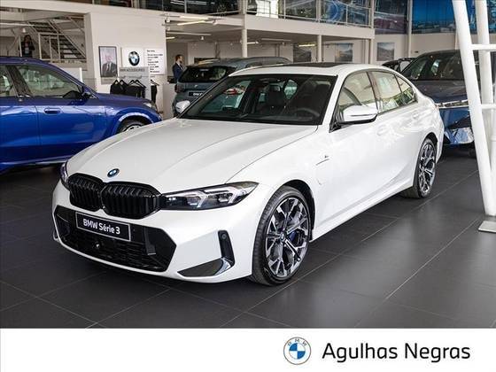 BMW 330e 2025