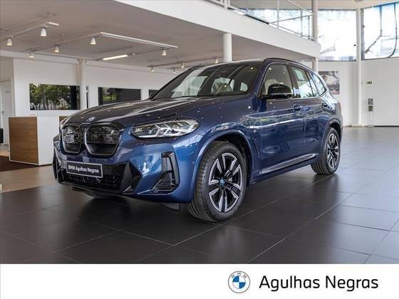 BMW iX3 2025