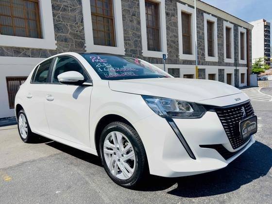 PEUGEOT 208 2021