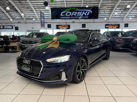 AUDI A5 2022