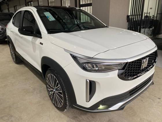 FIAT FASTBACK 2025