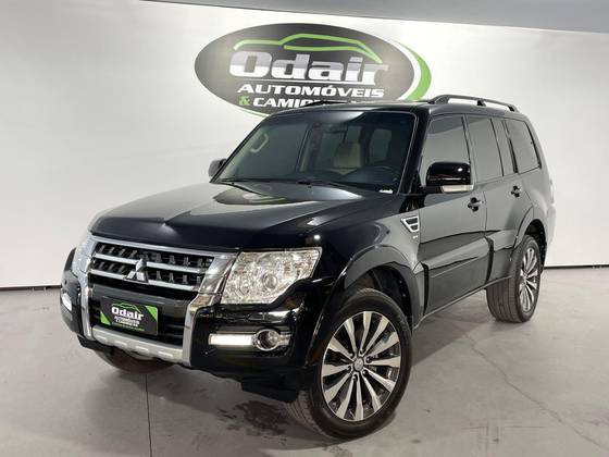 MITSUBISHI PAJERO FULL 2019