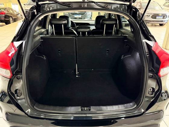 NISSAN KICKS 2022