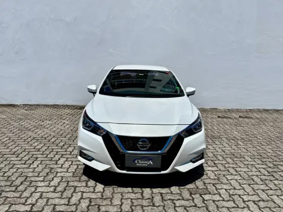 NISSAN VERSA 2023