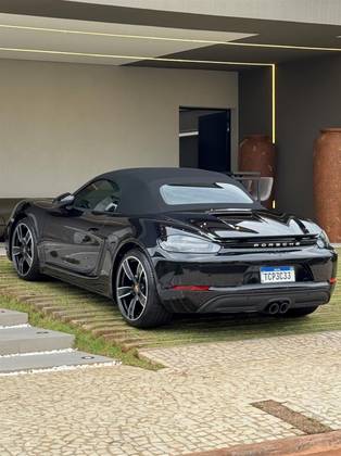PORSCHE 718 2024