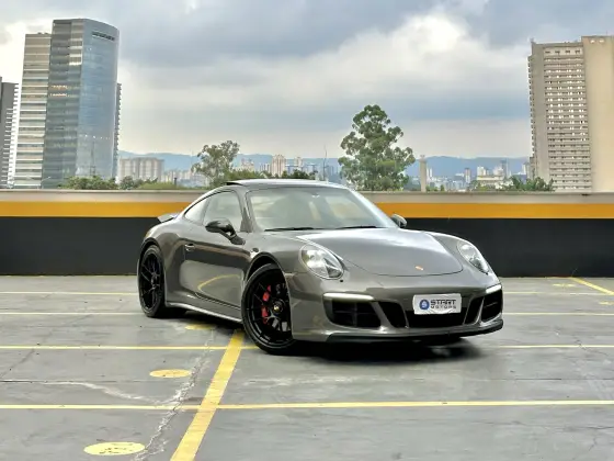PORSCHE 911 2019