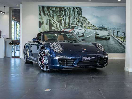 PORSCHE 911 2015