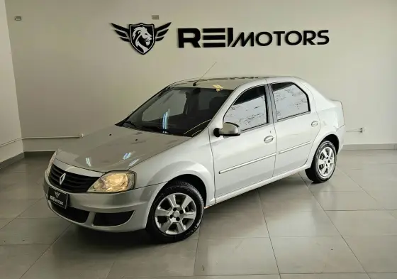 RENAULT LOGAN 2013