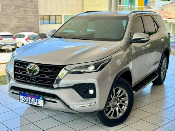 TOYOTA HILUX SW4 2021