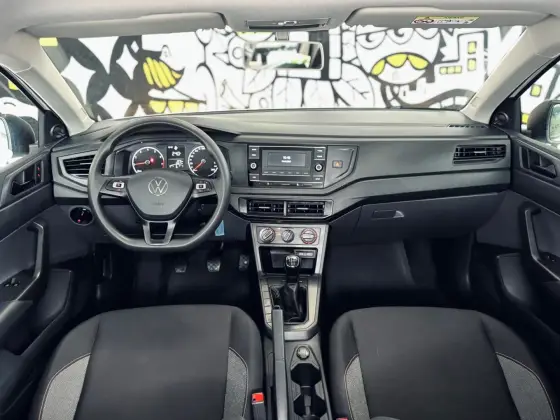 VOLKSWAGEN POLO 2024