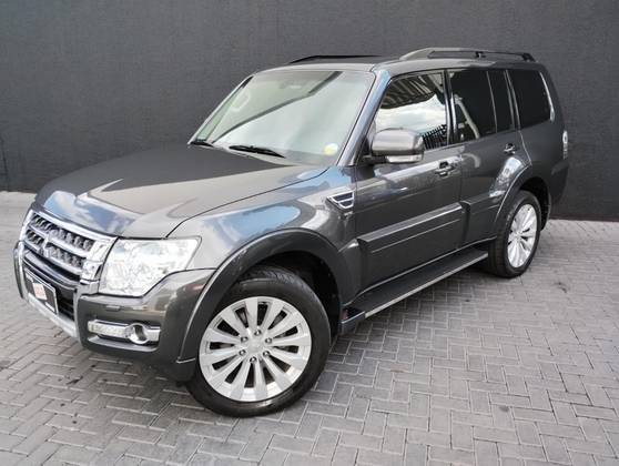 MITSUBISHI PAJERO FULL 2019