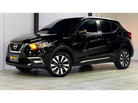 NISSAN KICKS 2017