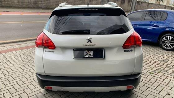 PEUGEOT 2008 2016