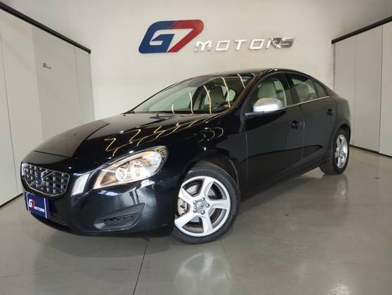 VOLVO S60 2012