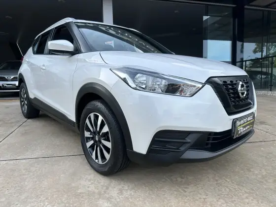 NISSAN KICKS 2020