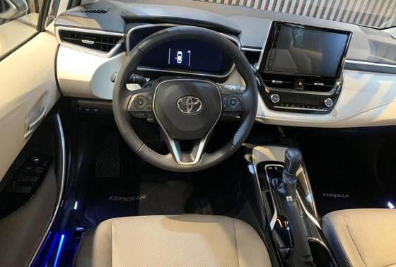 TOYOTA COROLLA 2024