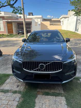 VOLVO XC60 2022