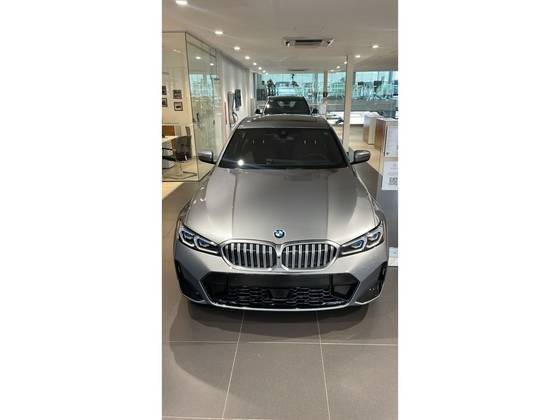 BMW 320i 2025